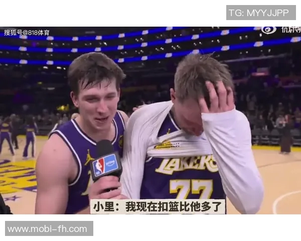 东子与老詹短信互动揭秘里夫斯自嘲投丢14个球太菜了